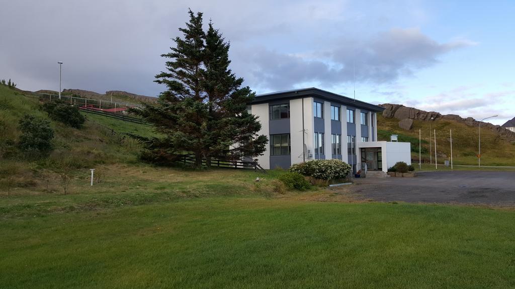 Iceland Visit Hostel Холмавик Екстериор снимка